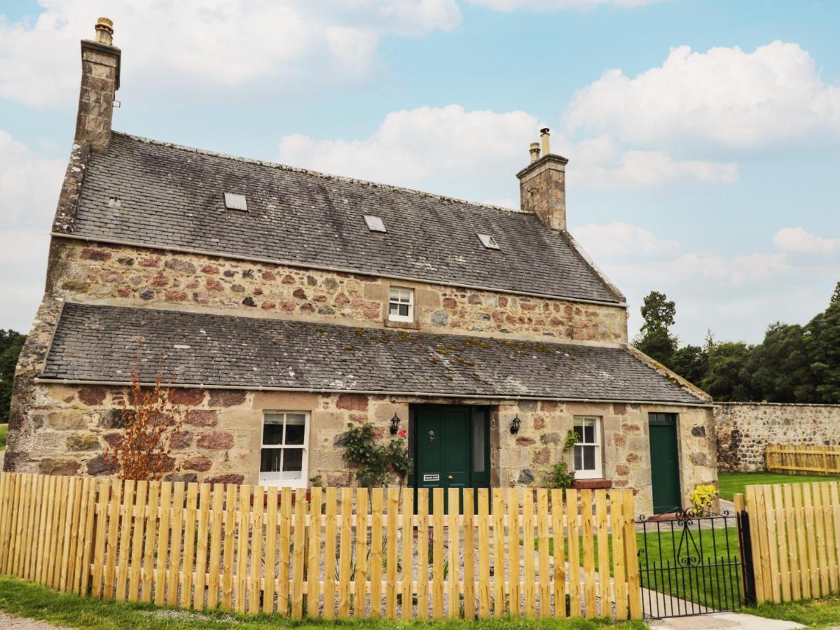 Gardeners Cottage Forres Exterior foto